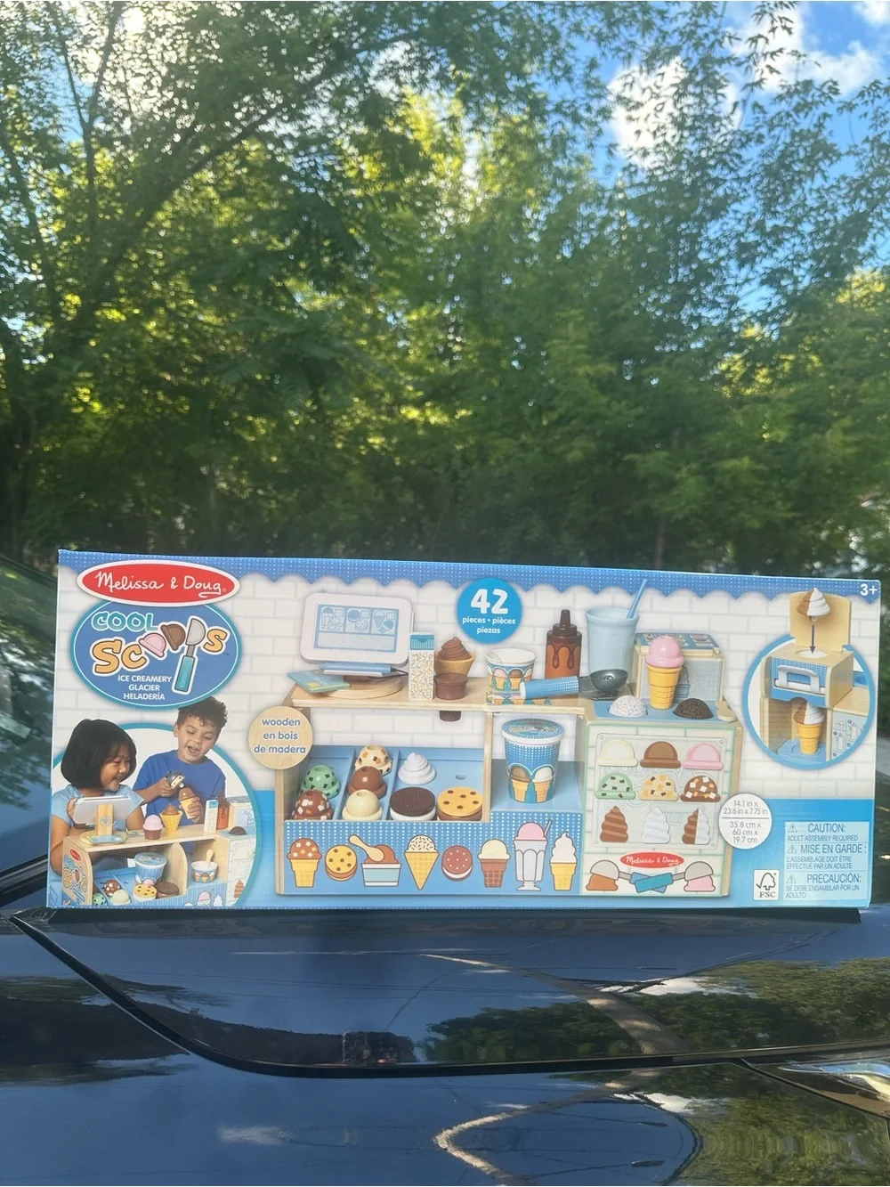 Melissa & Doug Wooden Ice Cream Shop Play Set - Blue, Pink, Brown